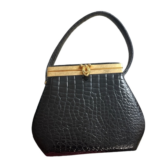 Vintage Black Purse with Gold Detailing - Picture 4 of 14